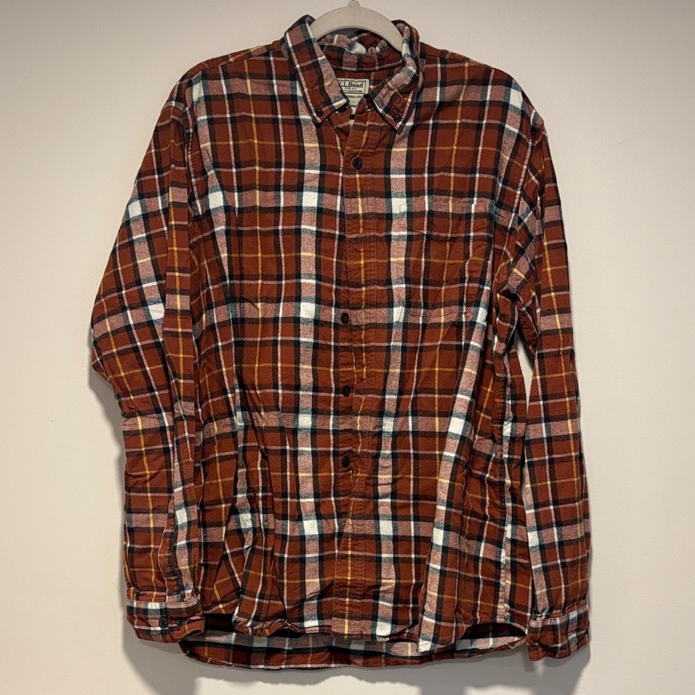 LL Bean Men’s Flannel Plaid Button-Up Shirt